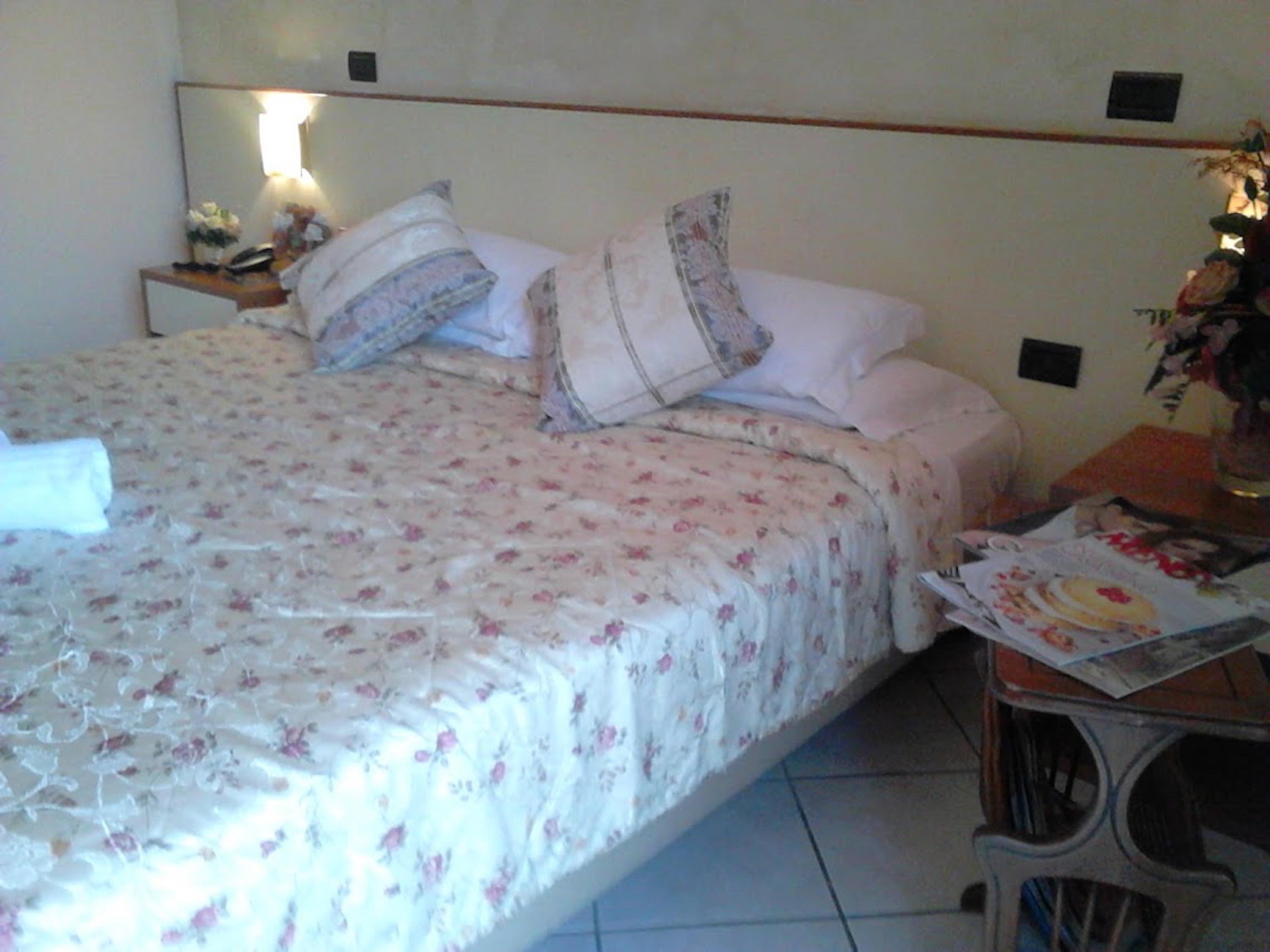 Hotel Happy Days Ликола Экстерьер фото