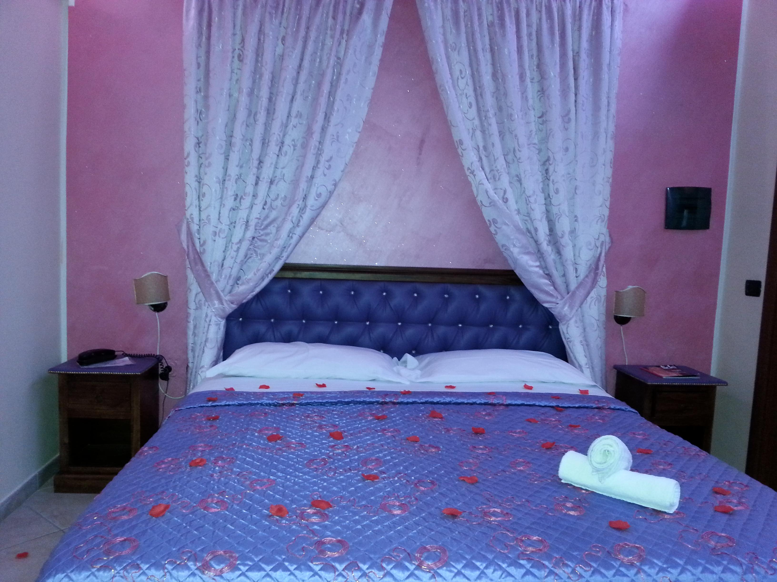 Hotel Happy Days Ликола Экстерьер фото