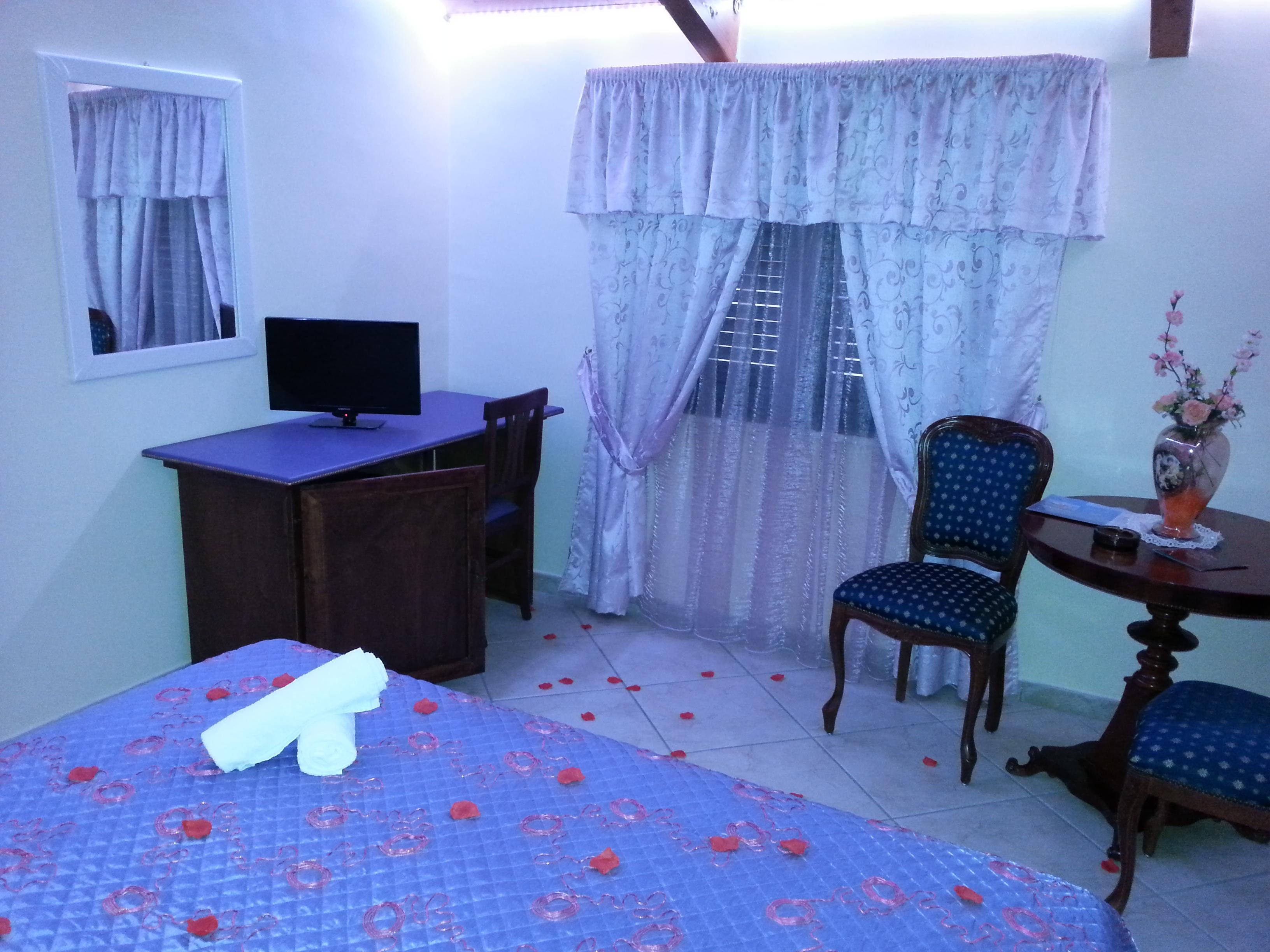 Hotel Happy Days Ликола Экстерьер фото