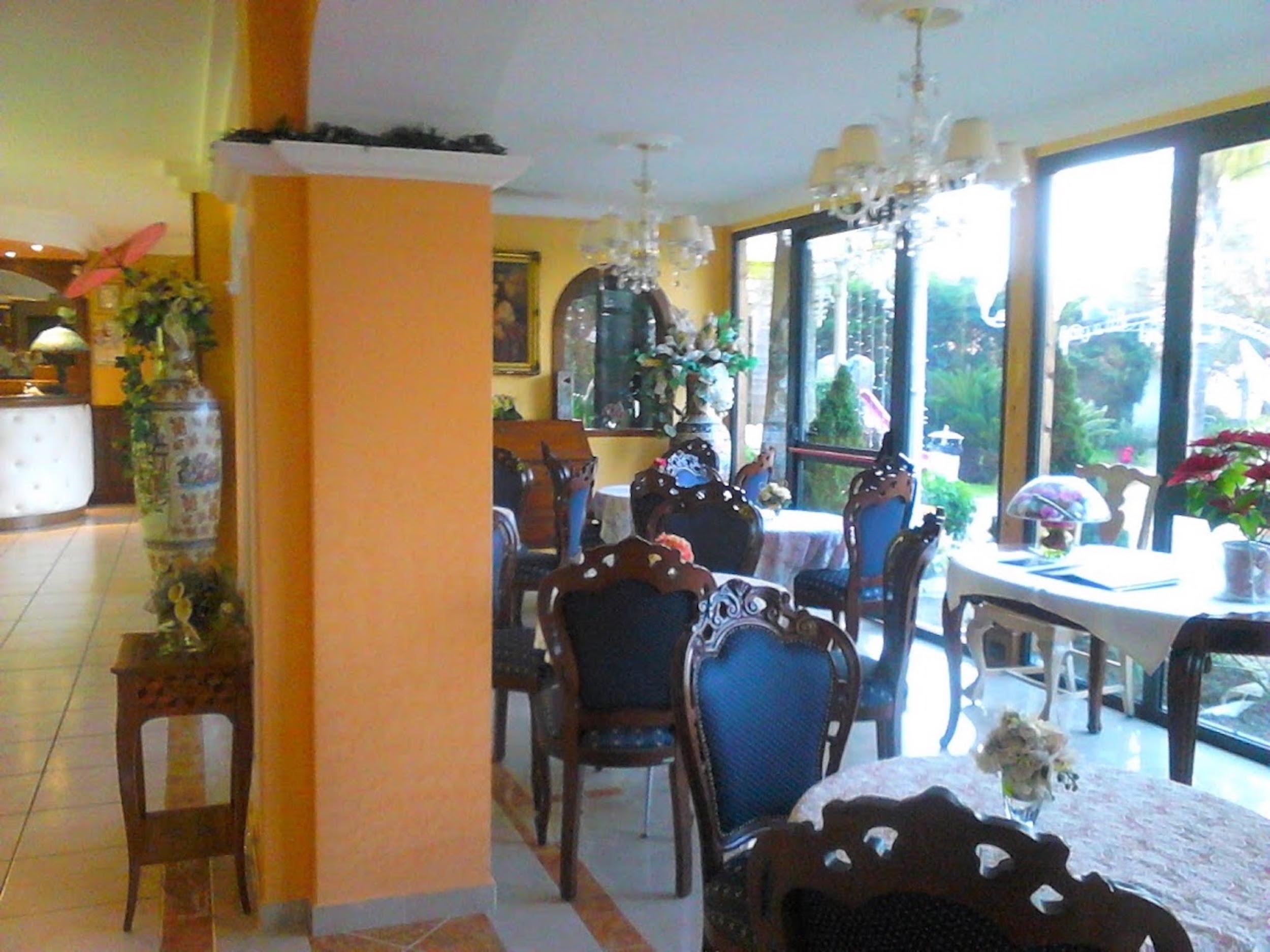 Hotel Happy Days Ликола Экстерьер фото