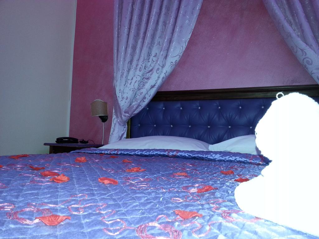 Hotel Happy Days Ликола Экстерьер фото