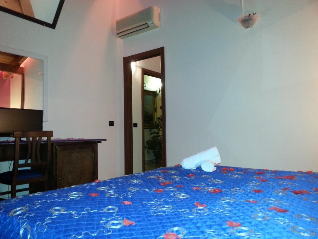 Hotel Happy Days Ликола Экстерьер фото